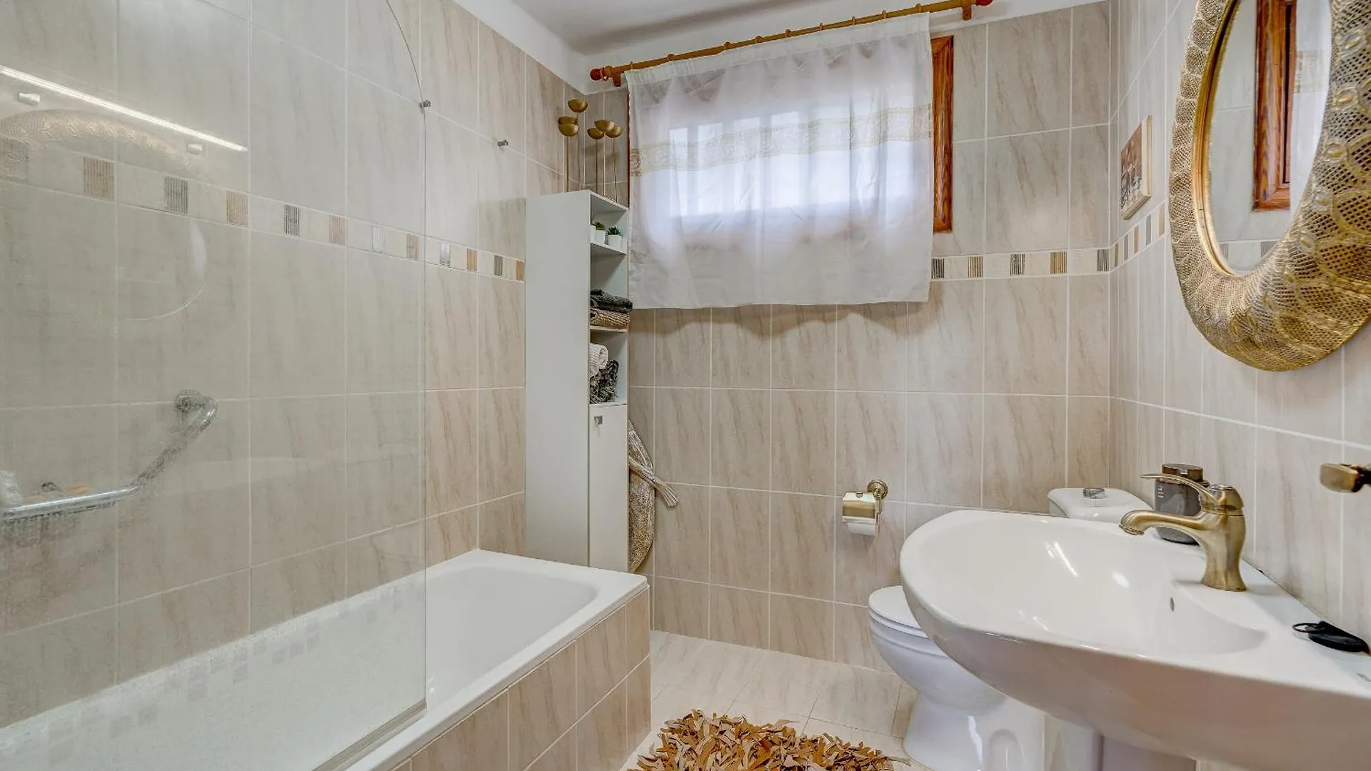 Villa Natali ,Luxury 3-Levels Large Villa On Tenerife, Ocean View, Private Poo L& Barbecue Area Costa Adeje  Spanje